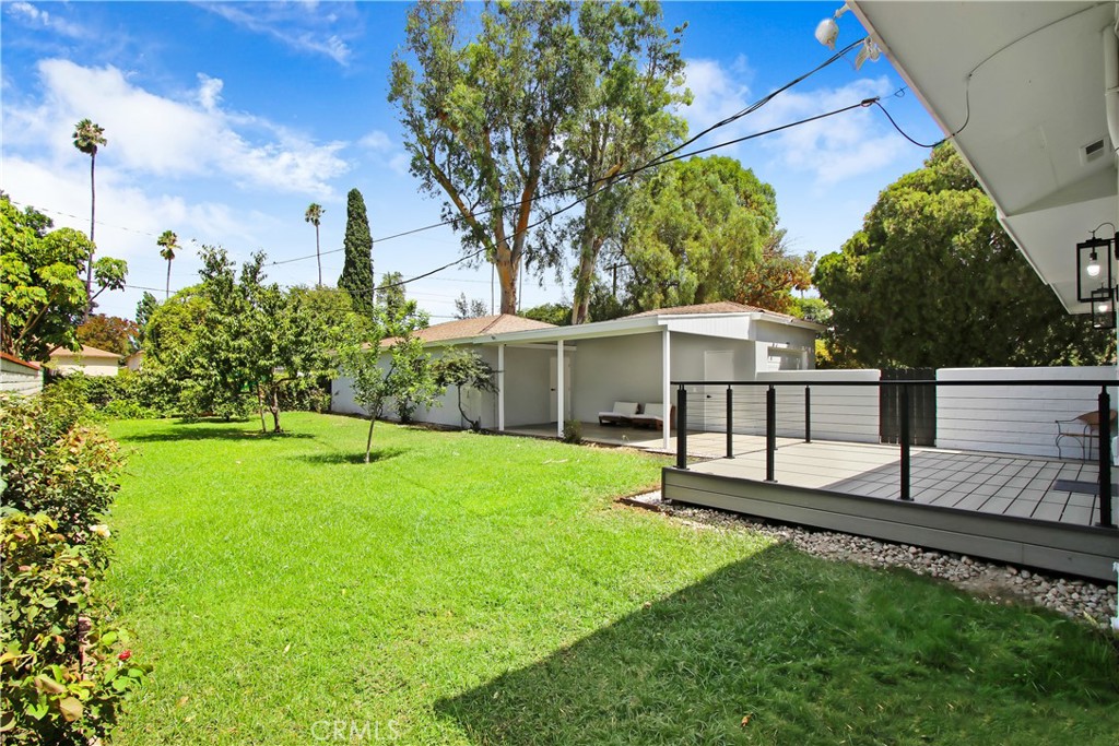 4061 Maplewood Place Riverside, CA 92506 - Photo 21 of 29 Backyard