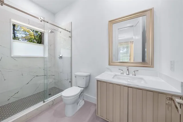 $715,000 | 705 Heather Woods Drive, Tool, TX 75143