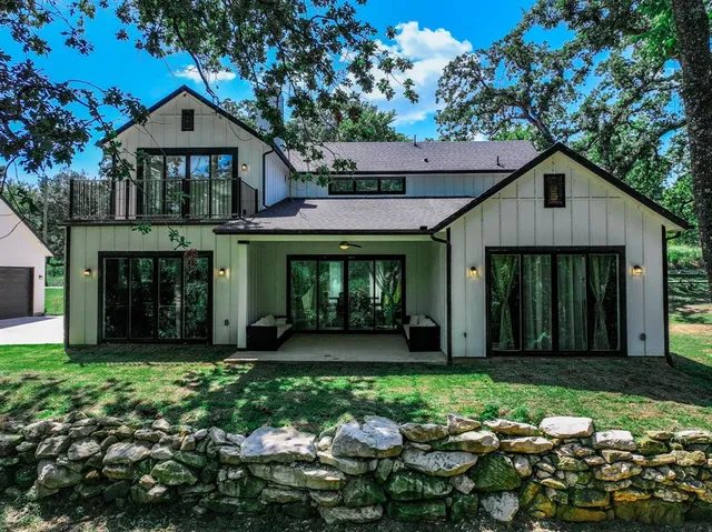 $715,000 | 705 Heather Woods Drive, Tool, TX 75143