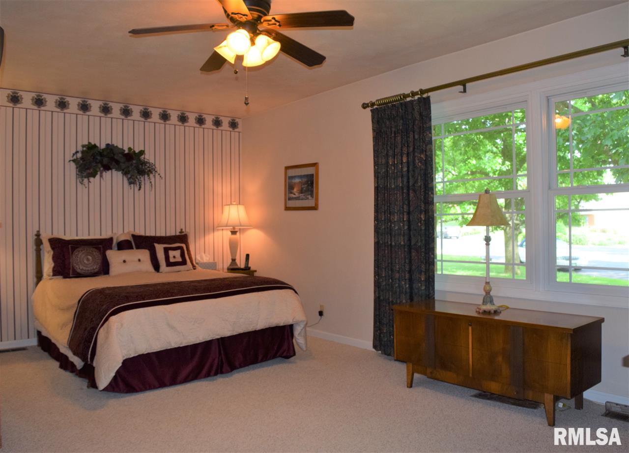 523 West Northgate Road Peoria, IL 61614 - Photo 26 of 36 Gallery Image 26