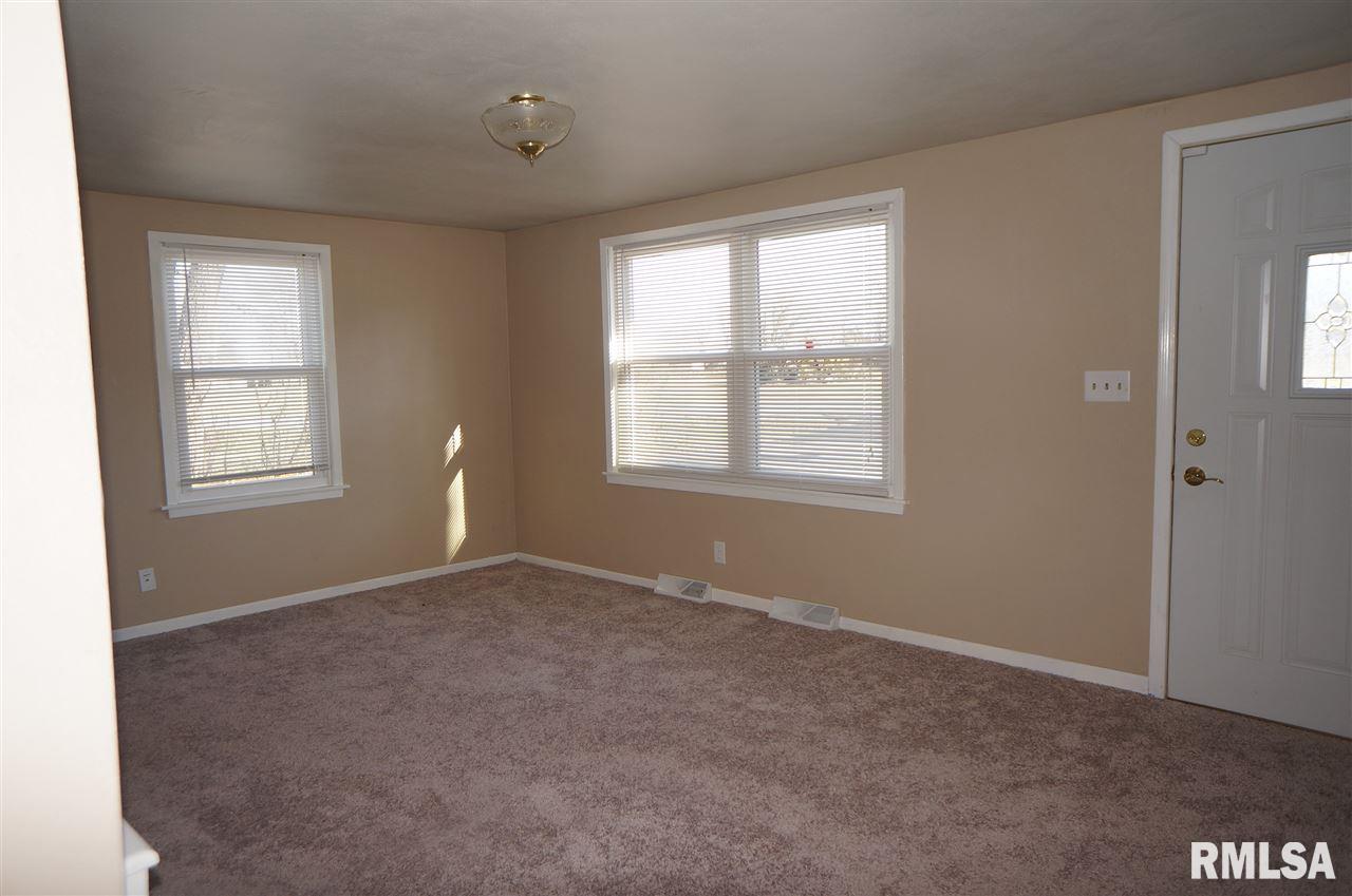 1614 Coyne Center Road Milan, IL 61264 - Photo 7 of 23 Gallery Image 7