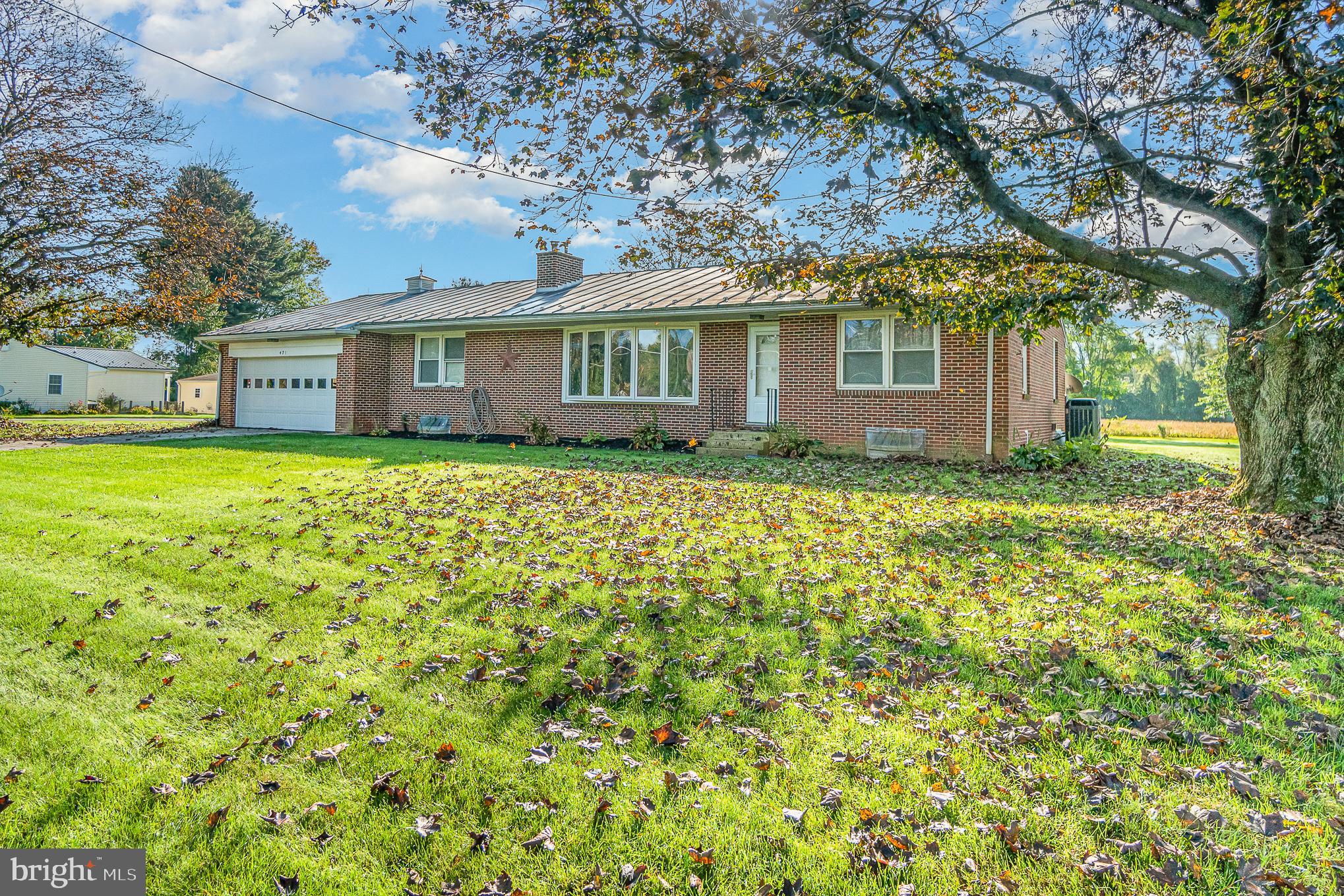 421 Pine Road Mount Holly Springs, PA 17065 - Photo 2 of 34 Gallery Image 2