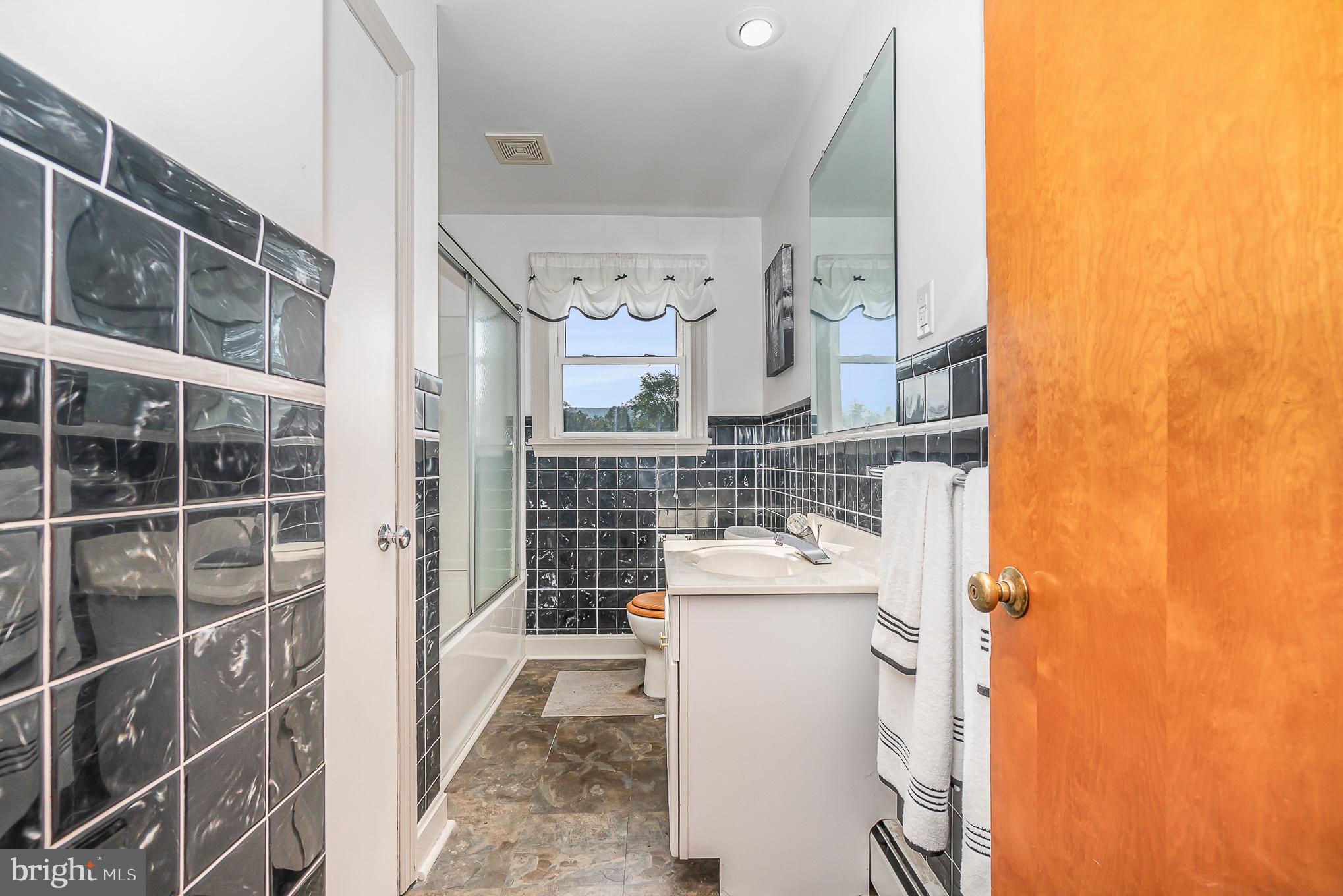 421 Pine Road Mount Holly Springs, PA 17065 - Photo 16 of 34 Gallery Image 16