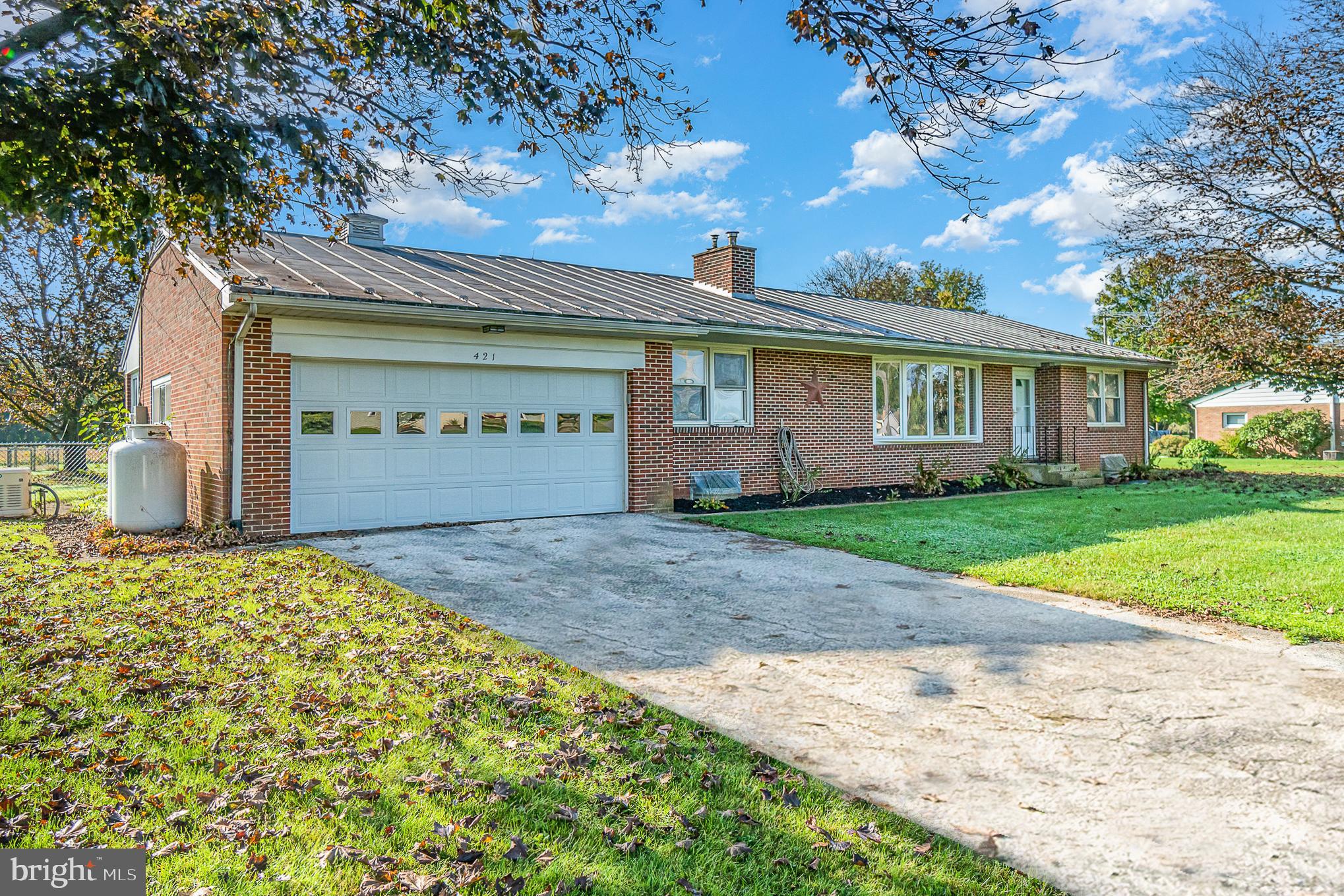 421 Pine Road Mount Holly Springs, PA 17065 - Photo 3 of 34 Gallery Image 3