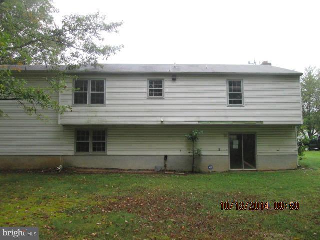 12106 Old Fort Road Fort Washington, MD 20744 - Photo 2 of 6 Exterior (Rear)