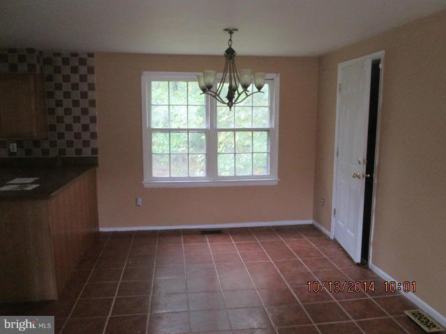 12106 Old Fort Road Fort Washington, MD 20744 - Photo 4 of 6 Dining Room