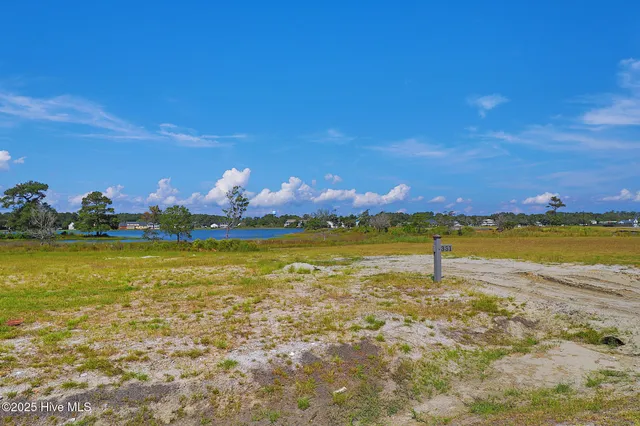 $771,750 | 531 Freedom Park Road, Beaufort, NC 28516