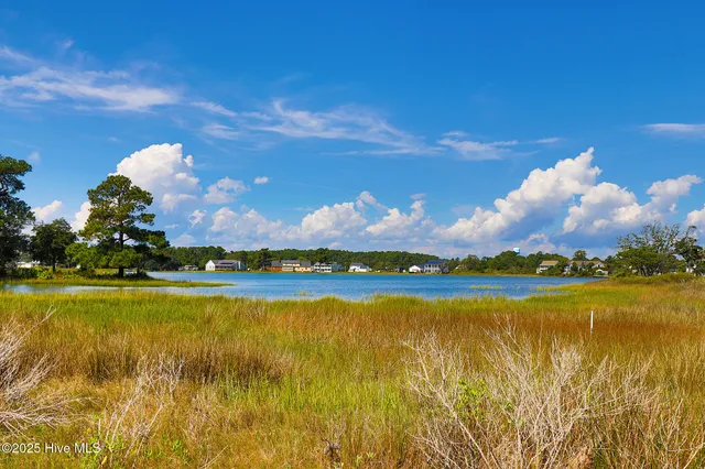 $771,750 | 531 Freedom Park Road, Beaufort, NC 28516