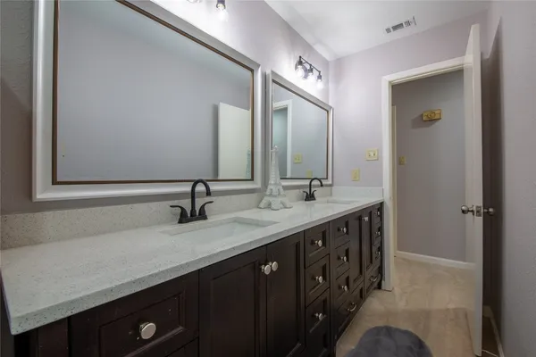 $2,475 | 1011 Twinbrooke Drive, Houston, TX 77088