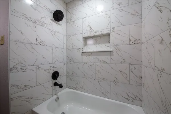 $2,475 | 1011 Twinbrooke Drive, Houston, TX 77088