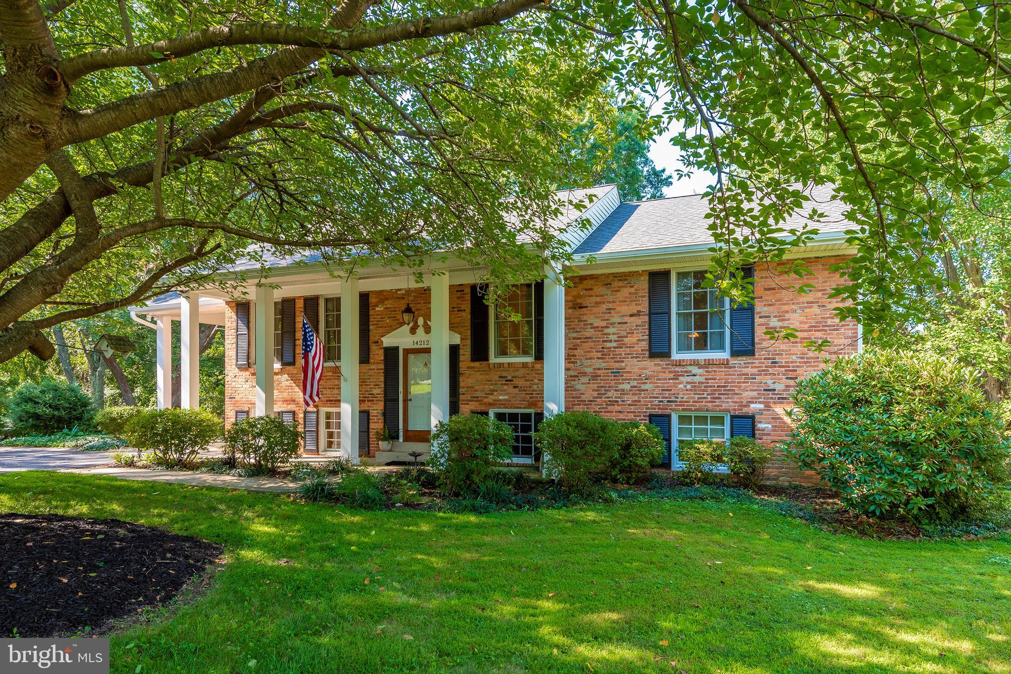 14212 Lewisdale Road Clarksburg, MD 20871 - Photo 42 of 43 Clarksburg perfected!