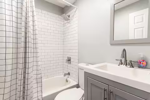 3301 North Harding Avenue, Unit 2N Chicago, IL 60618 - Photo 8 of 9