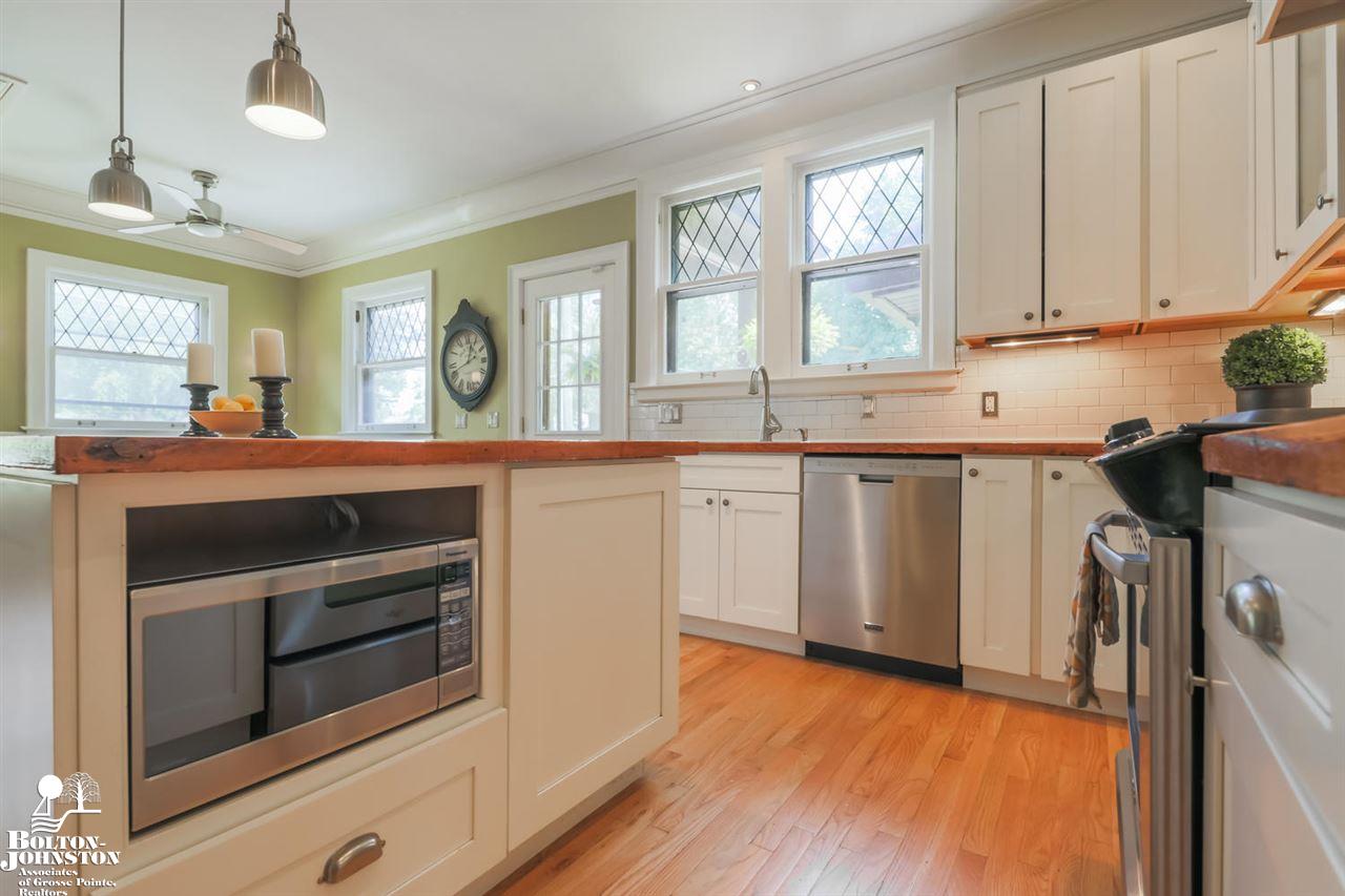 898 Westchester Road Grosse Pointe Park, MI 48230 - Photo 21 of 57