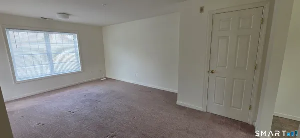 $1,950 | 20 Orchard Street, Unit 112, Brookfield, CT 06804