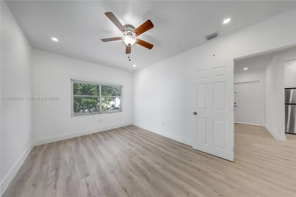 $2,200 | 2464 Southwest 22nd Street, Unit 5, Miami, FL 33145