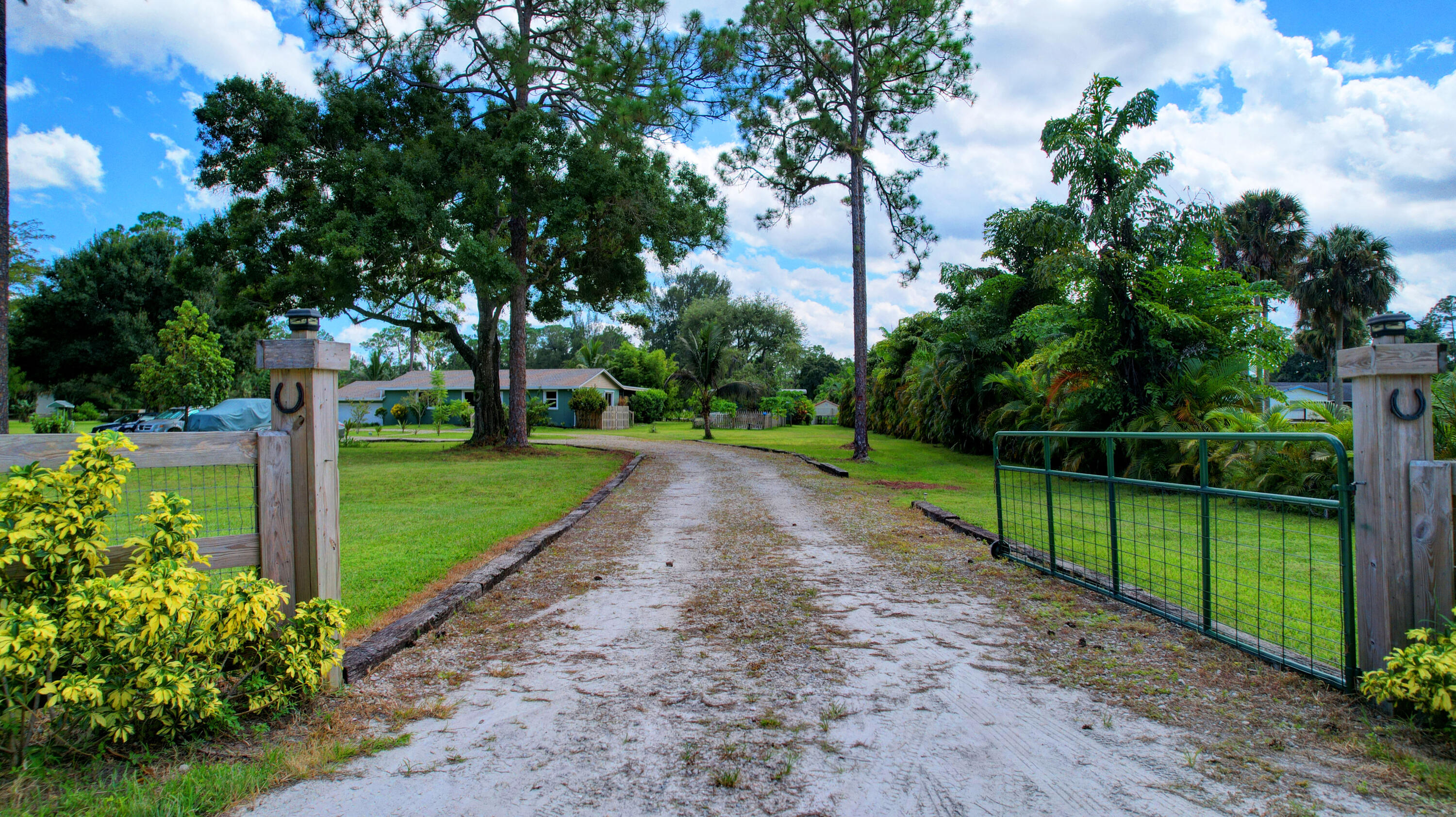 13598 N Road Loxahatchee Groves, FL 33470 - Photo 24 of 87 24_house air (24)