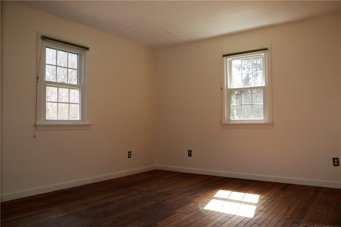 11 Old Post Road Westerly, RI 02891 - Photo 13 of 24