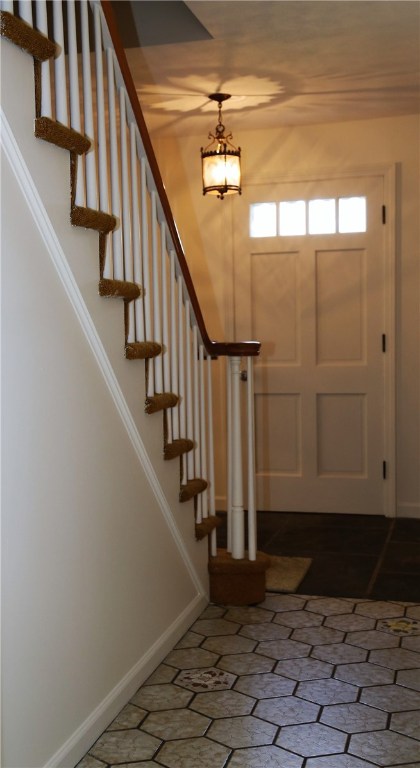 11 Old Post Road Westerly, RI 02891 - Photo 7 of 24