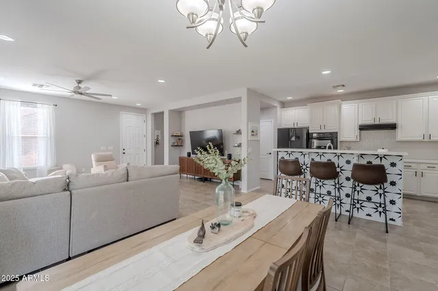 $335,000 | 493 West Paseo Celestial, Sahuarita, AZ 85629