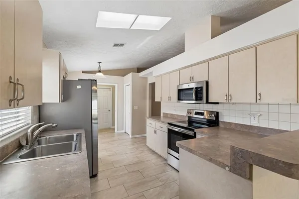 $1,965 | 7904 Floradora Drive, New Port Richey, FL 34654