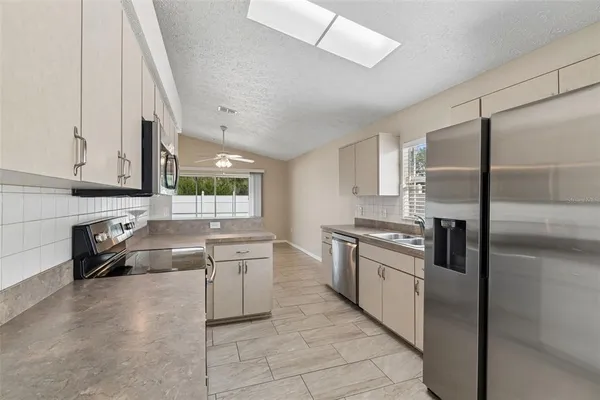 $1,965 | 7904 Floradora Drive, New Port Richey, FL 34654