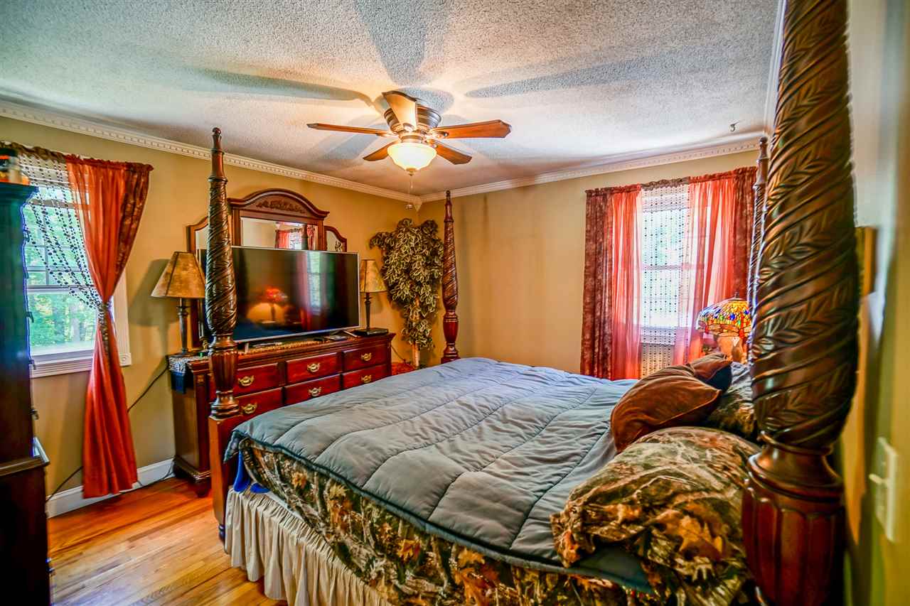 241 Whitehall Road Hooksett, NH 03106 - Photo 19 of 30 Gallery Image 19