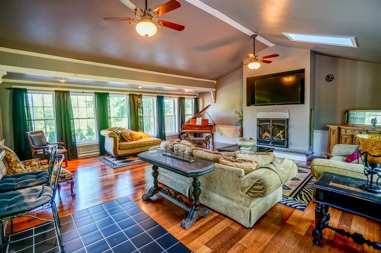 241 Whitehall Road Hooksett, NH 03106 - Photo 7 of 30 Gallery Image 7