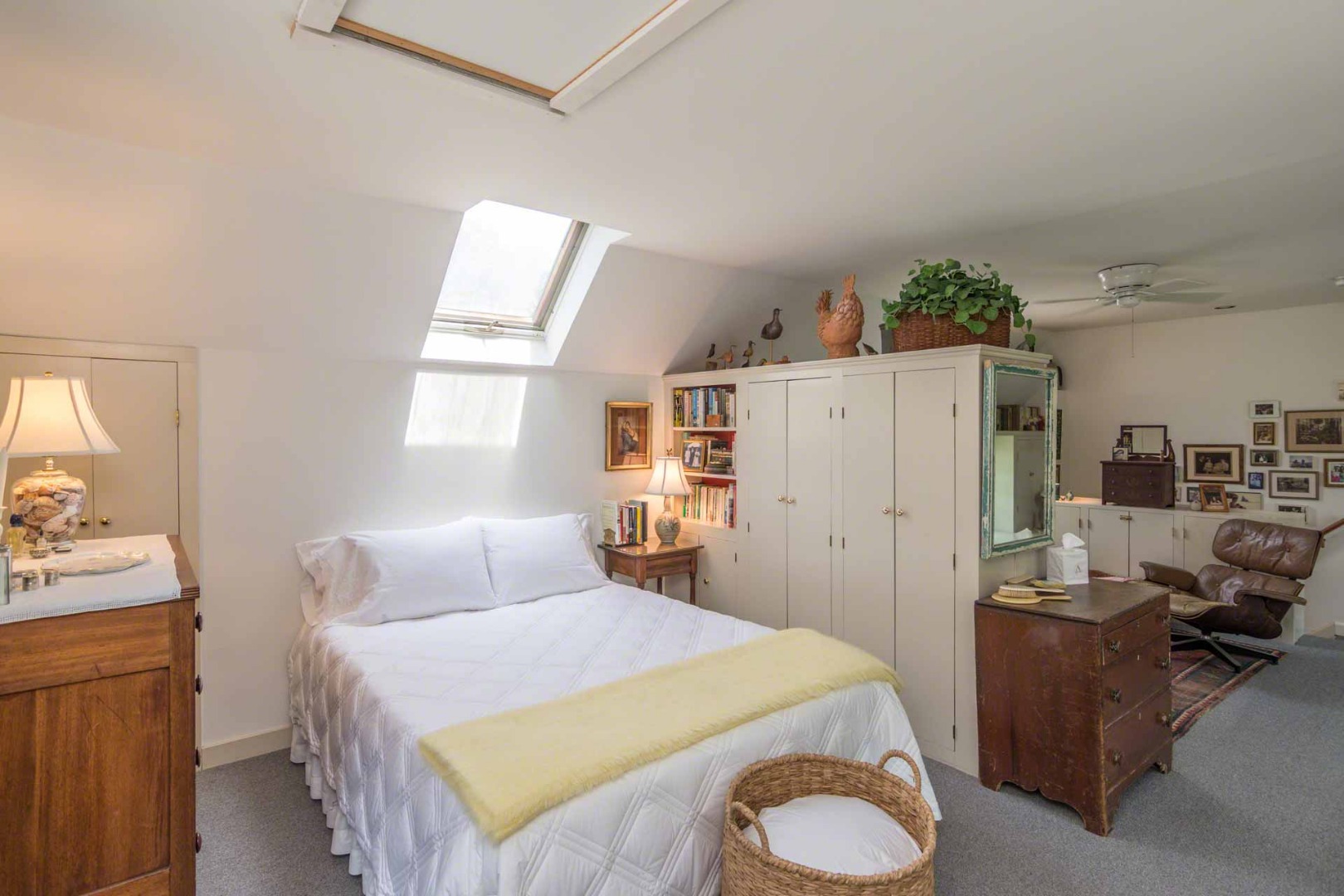1 Garden Cove Road Edgartown, MA 02539 - Photo 21 of 37 a bedroom with a bed and wooden floor