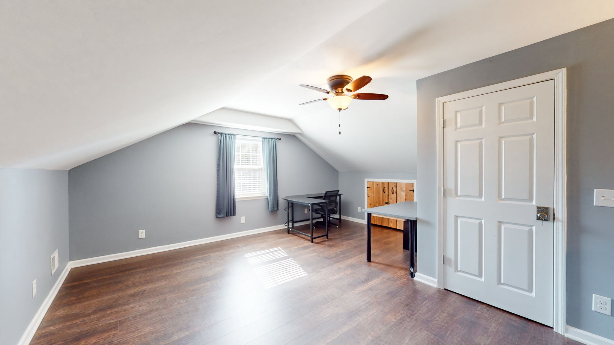 500 Sheath Circle Lebanon, TN 37087 - Photo 27 of 29 wooden floor in an empty room with a window