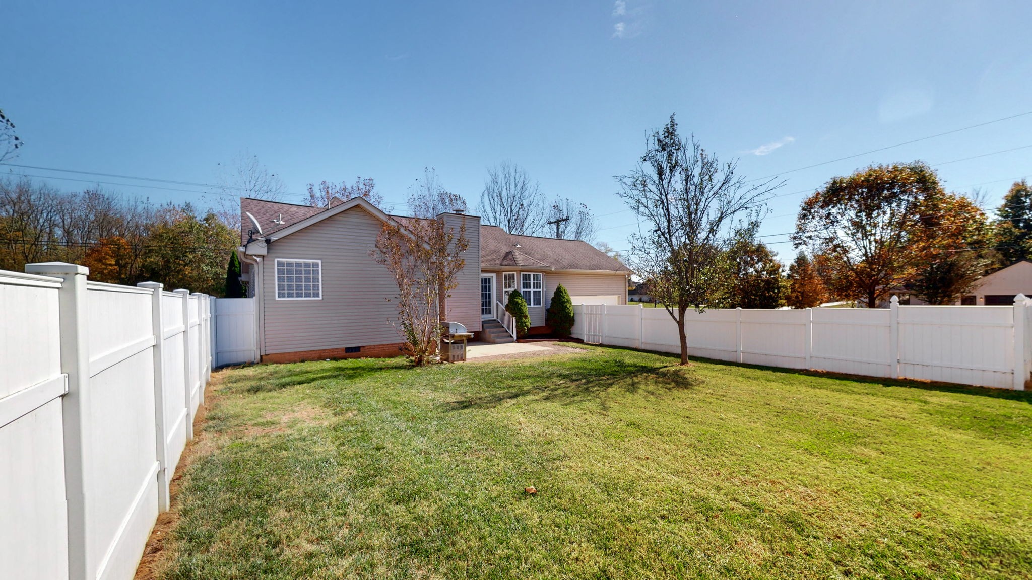 500 Sheath Circle Lebanon, TN 37087 - Photo 5 of 29 a view of a house with backyard and tree
