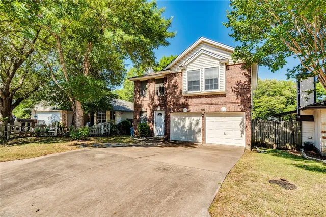 $1,990 | 13808 Lothian Drive, Pflugerville, TX 78660