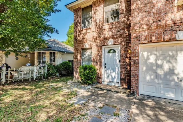 $1,990 | 13808 Lothian Drive, Pflugerville, TX 78660