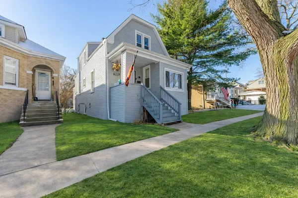 $1,800 | 6337 West Patterson Avenue, Unit 2, Chicago, IL 60634