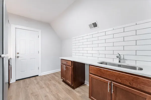 $1,800 | 6337 West Patterson Avenue, Unit 2, Chicago, IL 60634