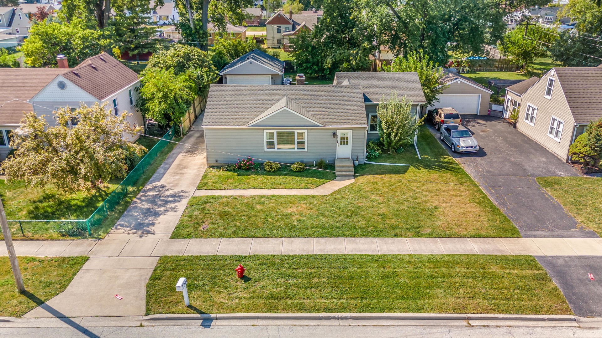 7510 Thomas Avenue Bridgeview, IL 60455 - Photo 1 of 25 an aerial view of a house