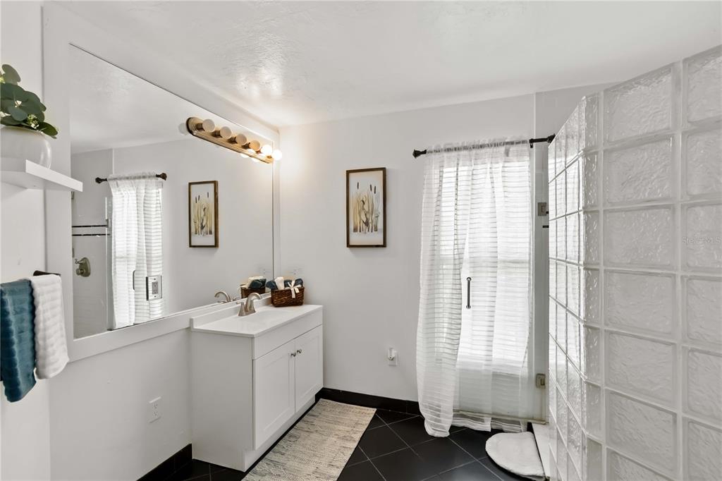 7447 Hawkins Road Sarasota, FL 34241 - Photo 16 of 40