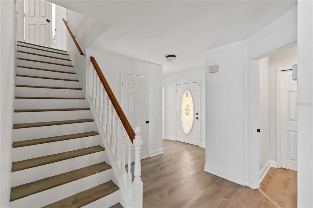 7447 Hawkins Road Sarasota, FL 34241 - Photo 5 of 40