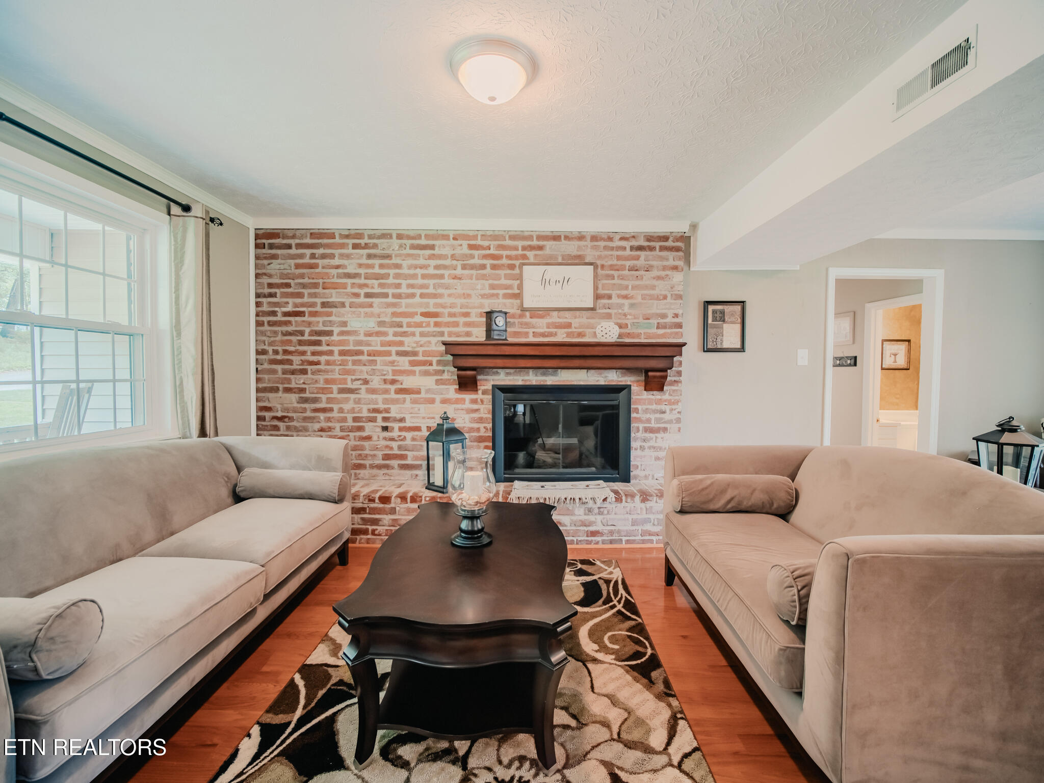 1107 Rain Tree Road Knoxville, TN 37923 - Photo 26 of 57 Living Room