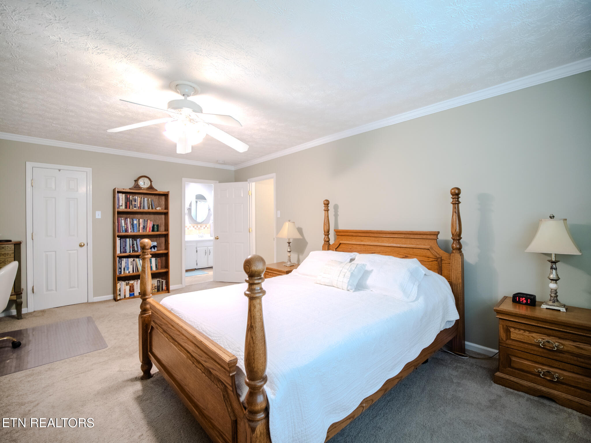 1107 Rain Tree Road Knoxville, TN 37923 - Photo 36 of 57 Owner's Ensuite