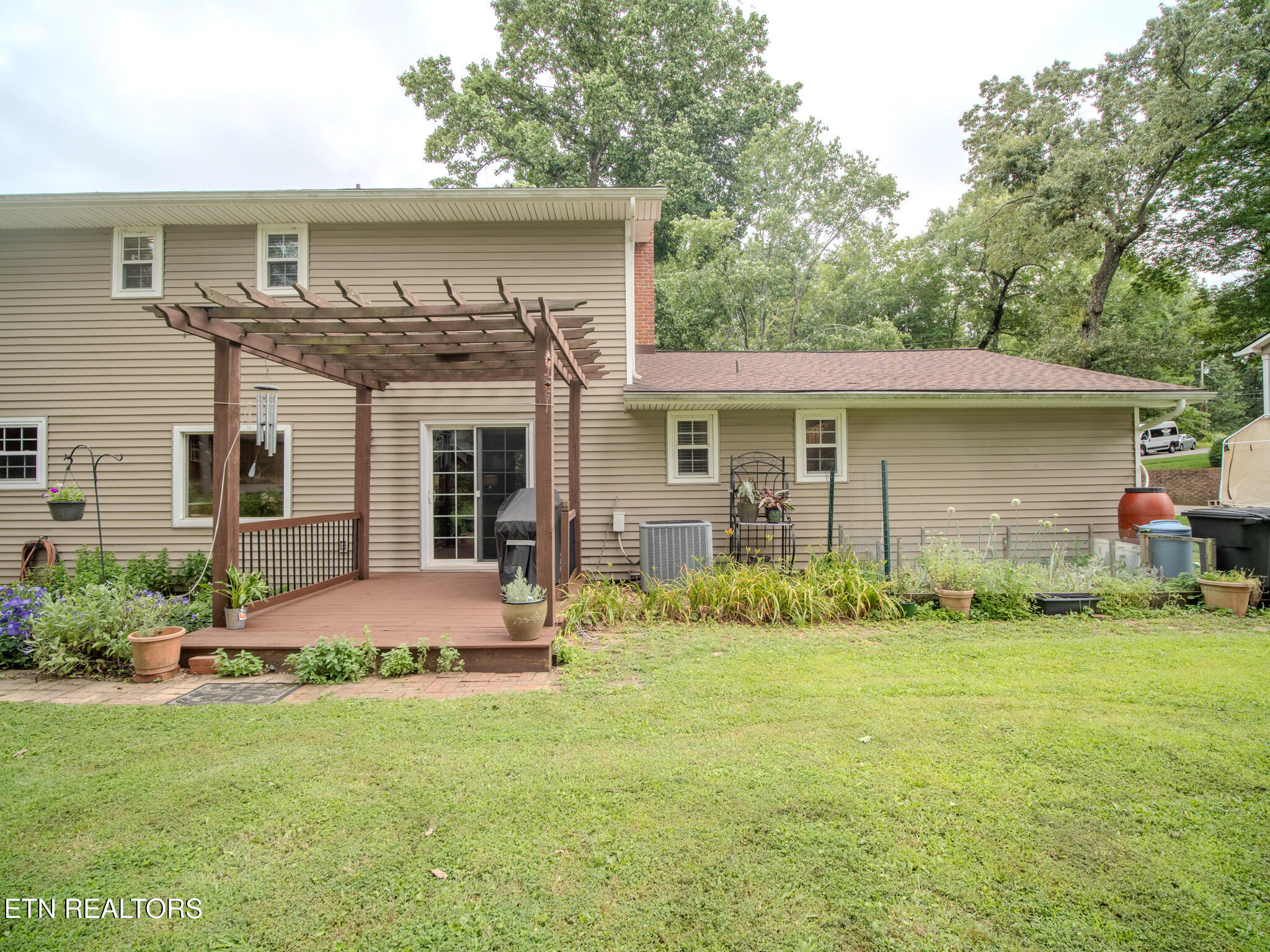 1107 Rain Tree Road Knoxville, TN 37923 - Photo 51 of 57 Backyard