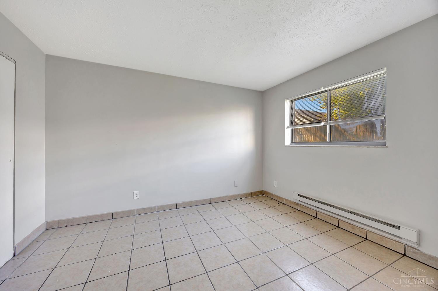 2575 West Galbraith Road Cincinnati, OH 45239 - Photo 15 of 22 Gallery Image 15