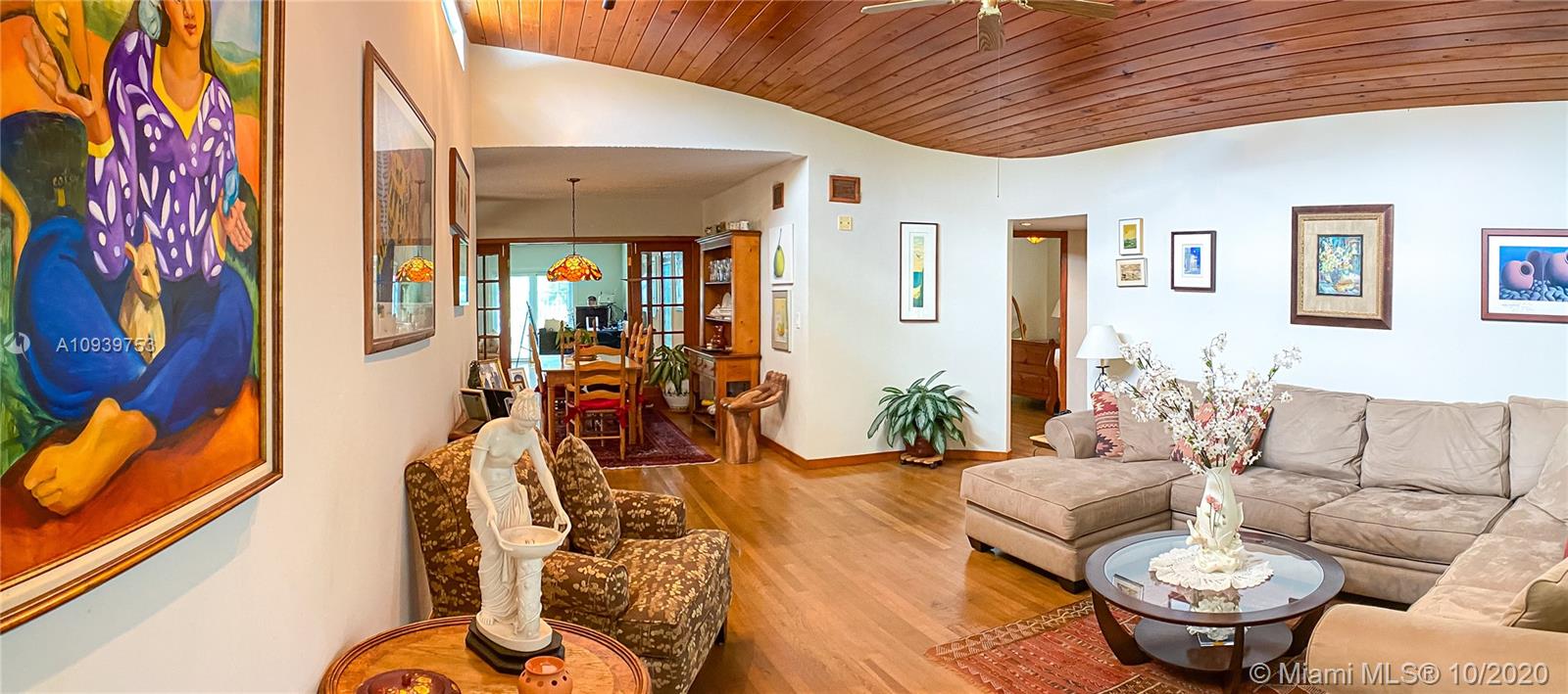 135 Southwest 25th Road Miami, FL 33129 - Photo 3 of 17