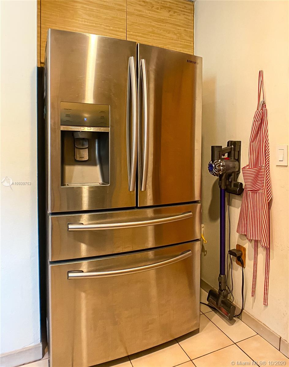 135 Southwest 25th Road Miami, FL 33129 - Photo 7 of 17