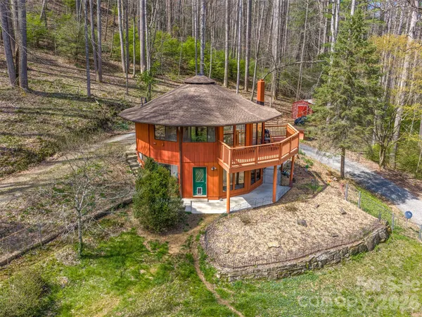 $425,000 | 53 Yale Road, Hendersonville, NC 28739