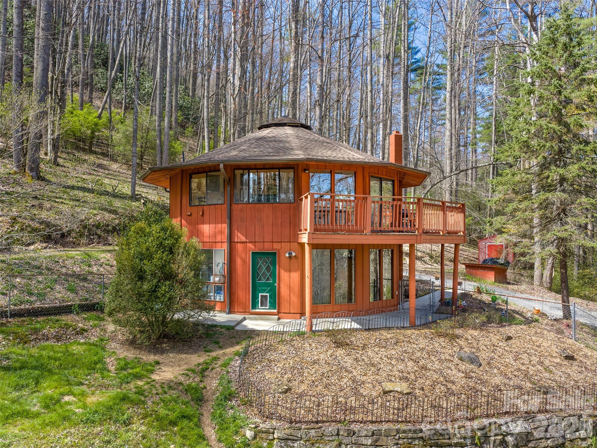 53 Yale Road Hendersonville, NC 28739 - Photo 2 of 40