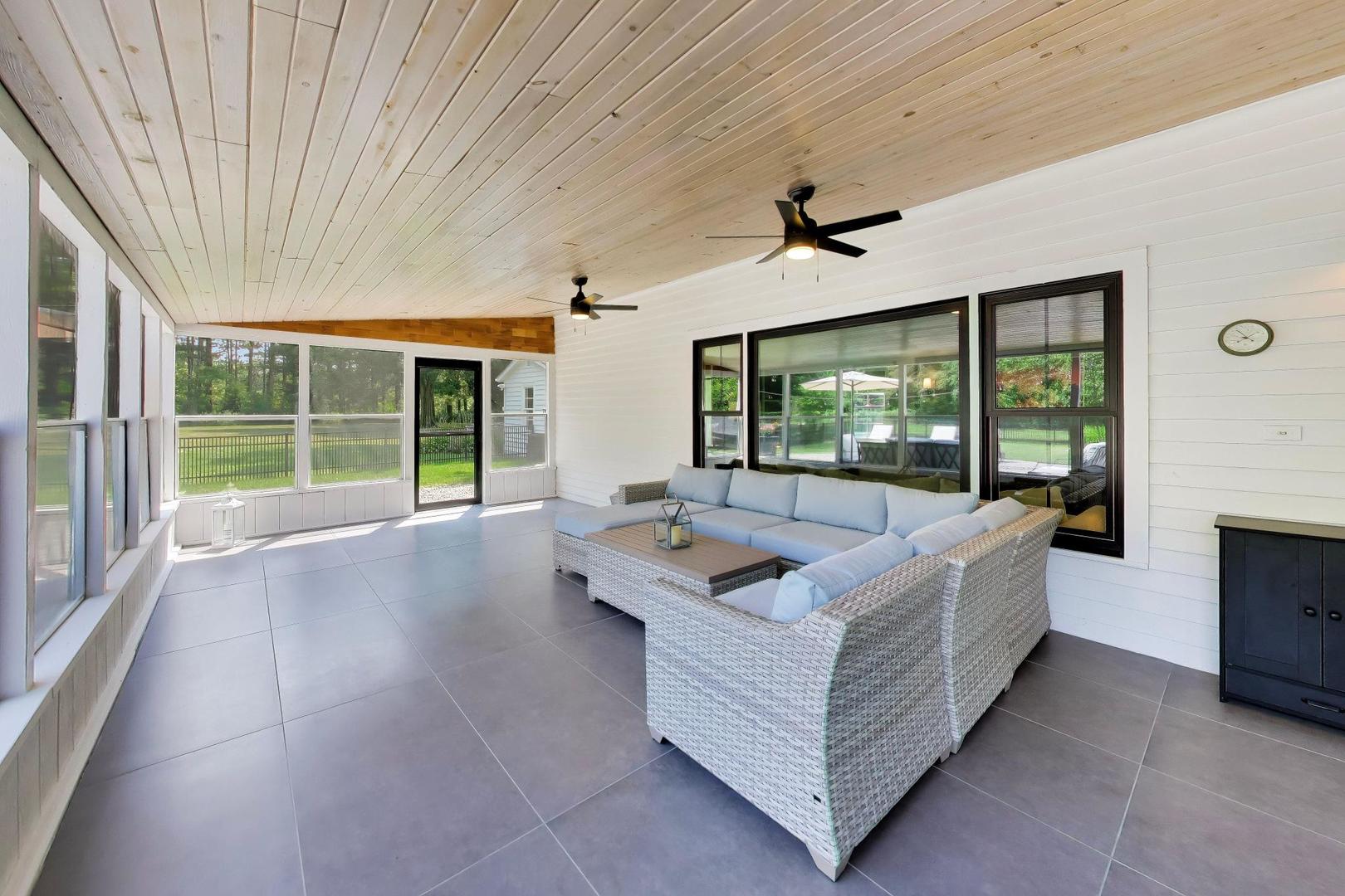 8105 Bull Valley Road Bull Valley, IL 60098 - Photo 22 of 54 Gallery Image 22