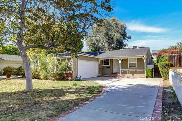 $1,100,000 | 15123 Killion Street, Sherman Oaks, CA 91411