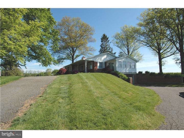 136 Gilbert Road Bordentown, NJ 08505 - Photo 23 of 23 Driveway