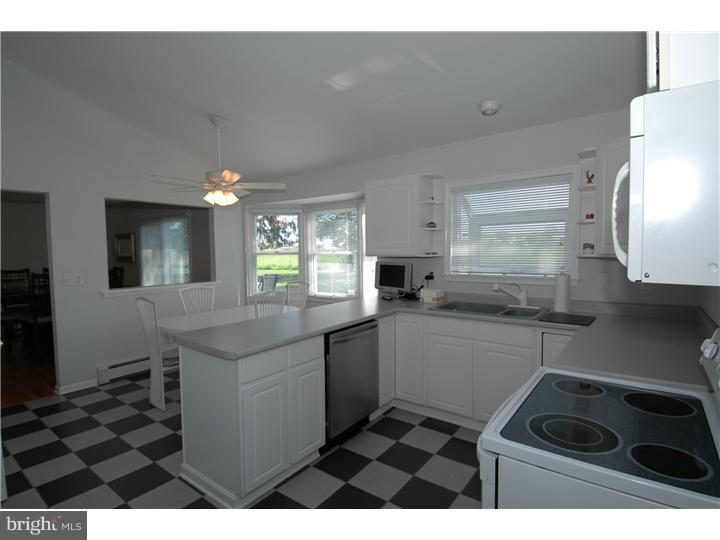 136 Gilbert Road Bordentown, NJ 08505 - Photo 4 of 23 Kitchen