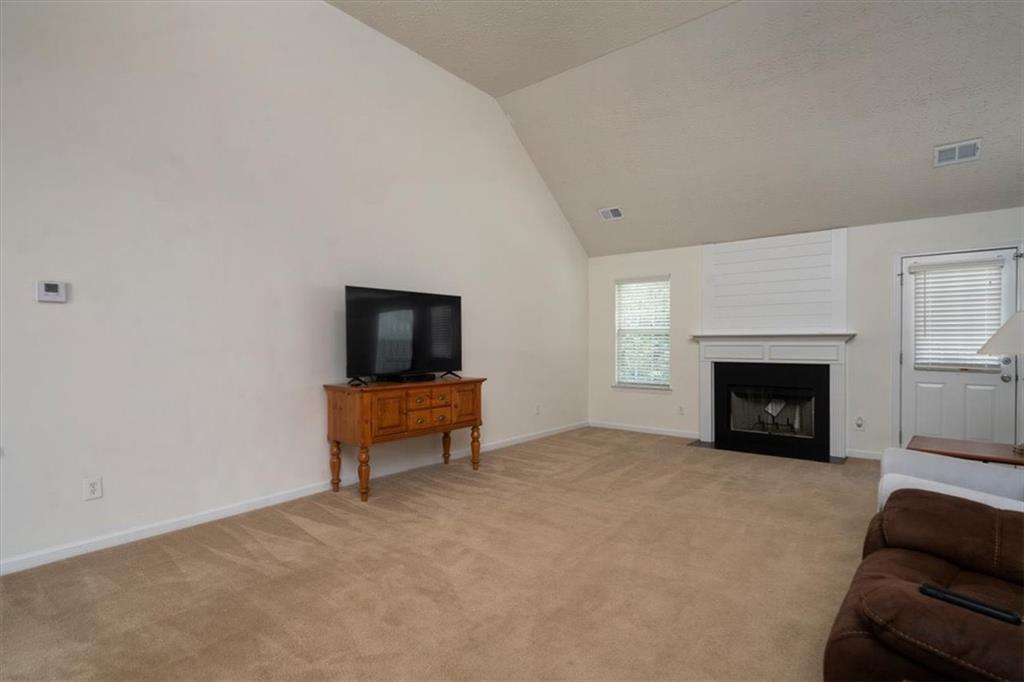 2316 Acorn Way Monroe, GA 30656 - Photo 6 of 43